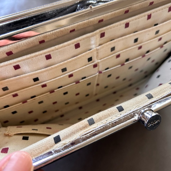 Hobo full size grey genuine patent leather. - Picture 5 of 6